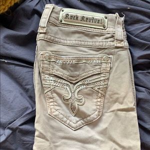 Khaki Rock Revivals size 28